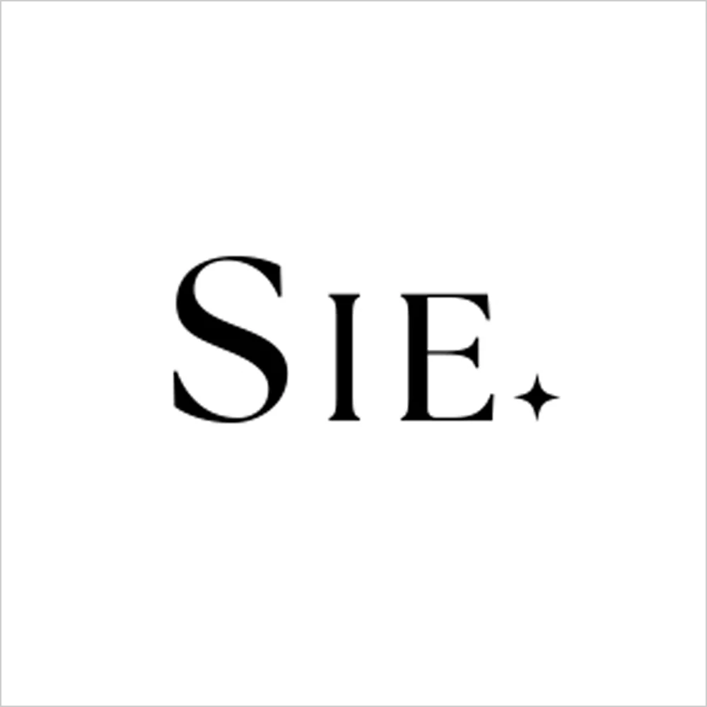 TWICE MOMOさんがイメージモデルを務める新コンタクトレンズブランド『SIE.（シー）』誕生